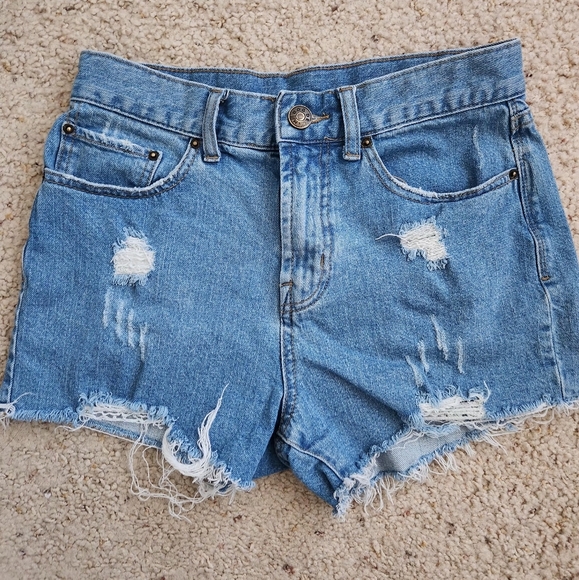 BDG Girlfriend High Rise Denim Distressed Shorts 27 - Picture 1 of 7